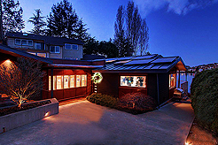 A SPARKLING NEW YEARS